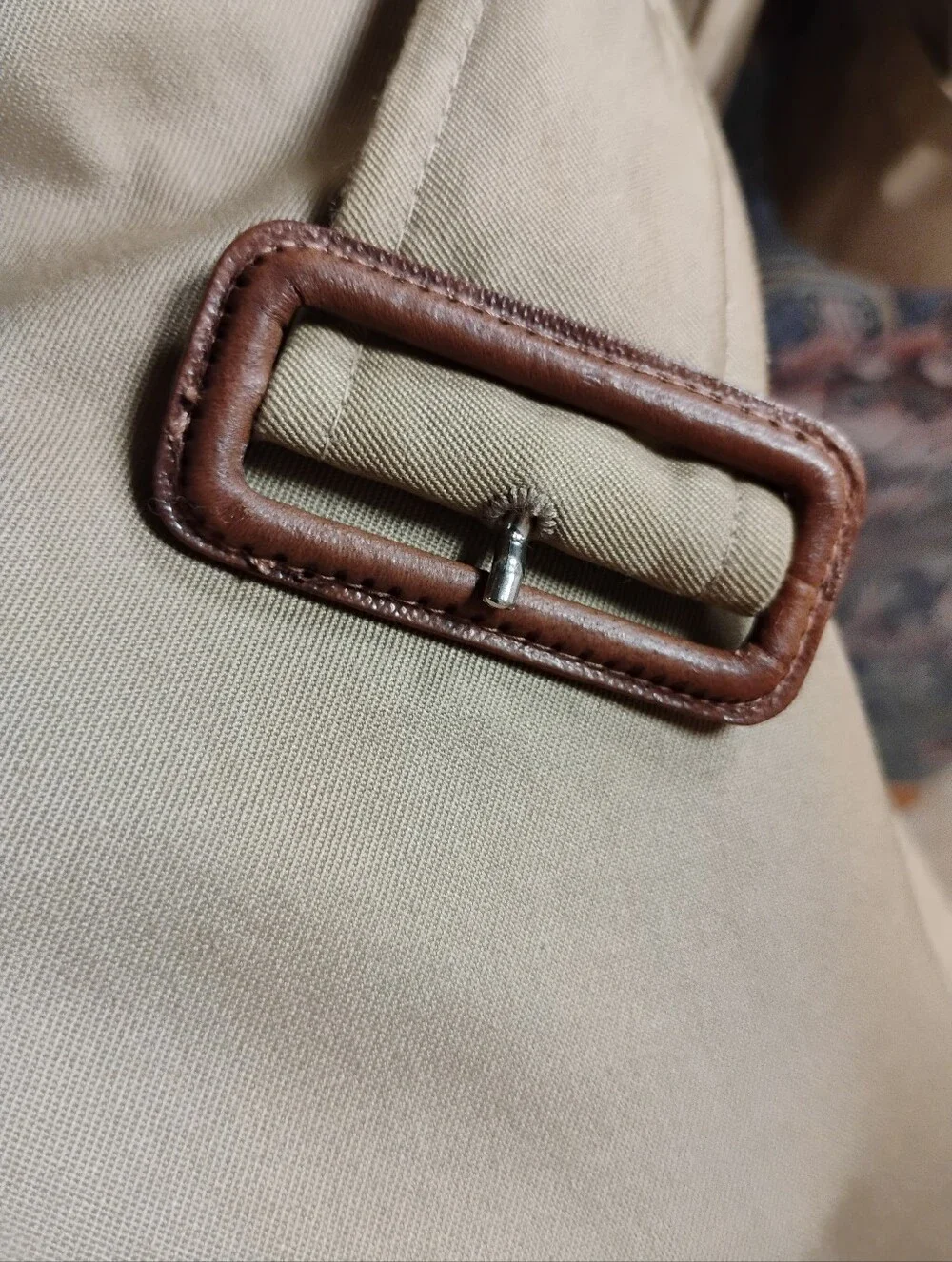 Vintage Burberry Beige Trench Coat with Removable Liner - Picture 9 of 16